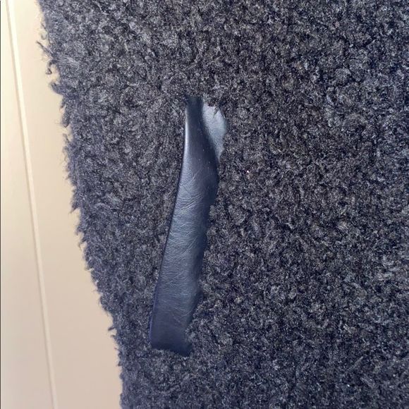 Topshop Faux Fur Vest - Picture 4 of 5